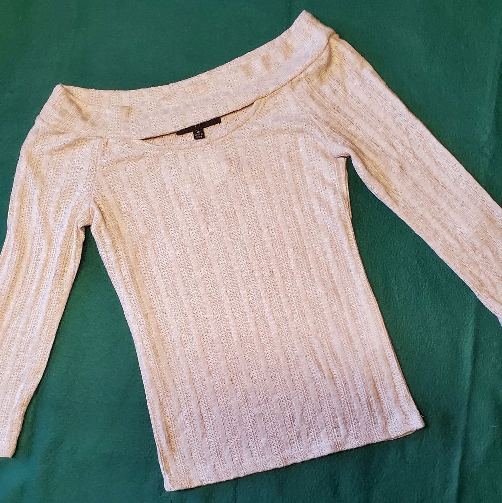 Almost Famous cream knit top - Picture 4 of 11